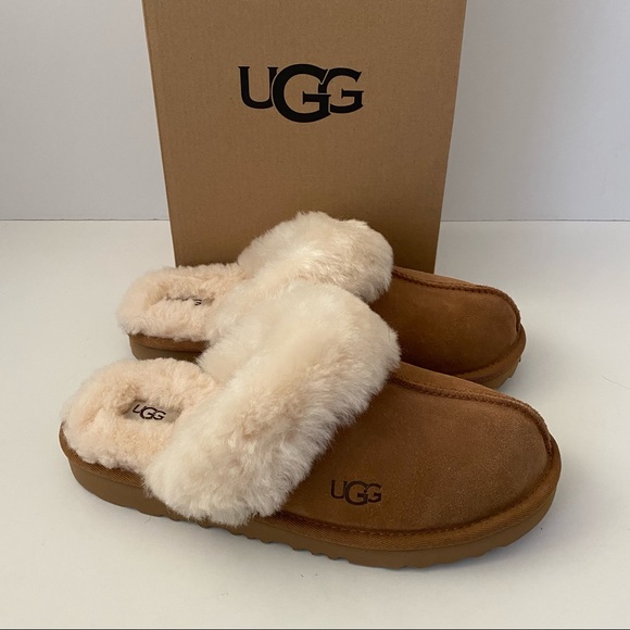 ugg cozy slippers size 5